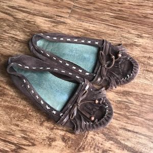 American Eagle brown moccasins